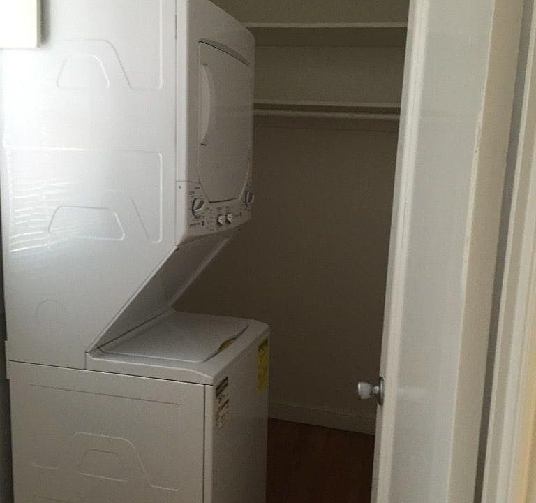 2nd image of 1104 Chula Vista Ave