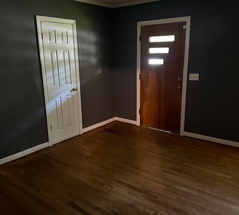 5th image of 206 Marvin Ave
