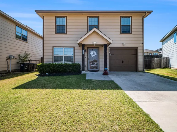 3004 Yuma Dr, Fort Worth, TX 76119
