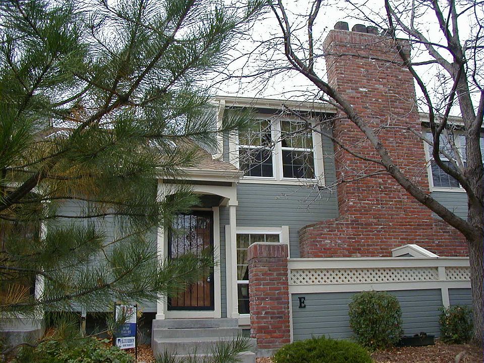 2913 W Long Cir E