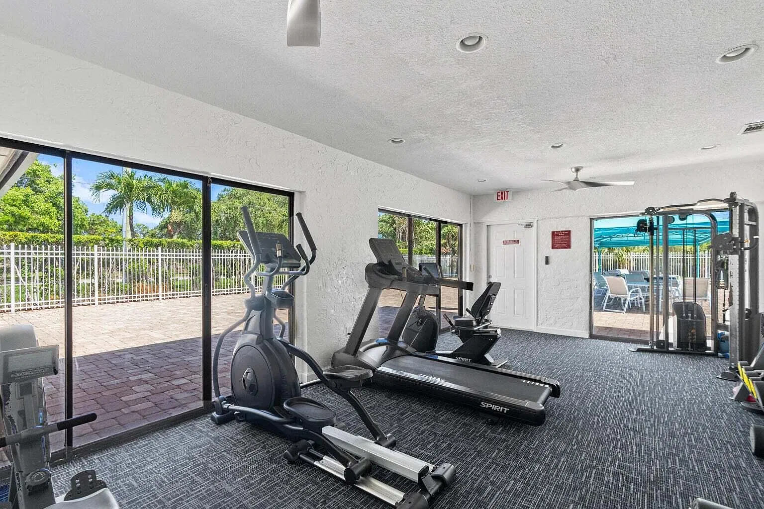 2 bed, 2.0 bath, 1023 sqft, $2,299 — Photo 4