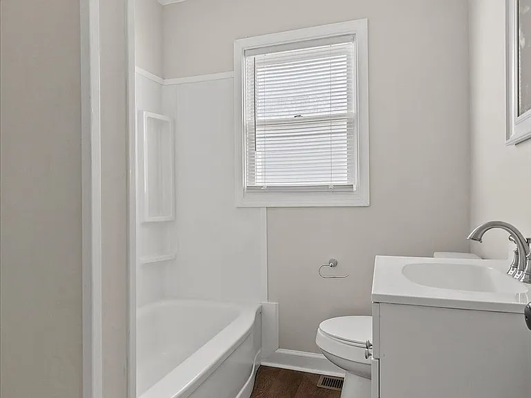 1019 Liberty Rd — Photo 11