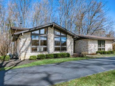204 Laurel Ln, Pataskala, OH, 43062