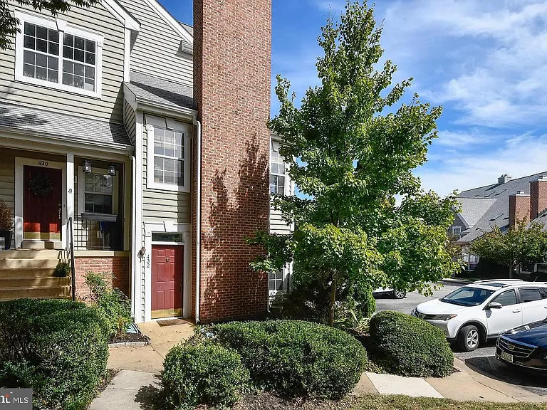 432 Fortress Way — Photo 2