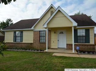 10241 Yates Dr, Olive Branch, MS 38654