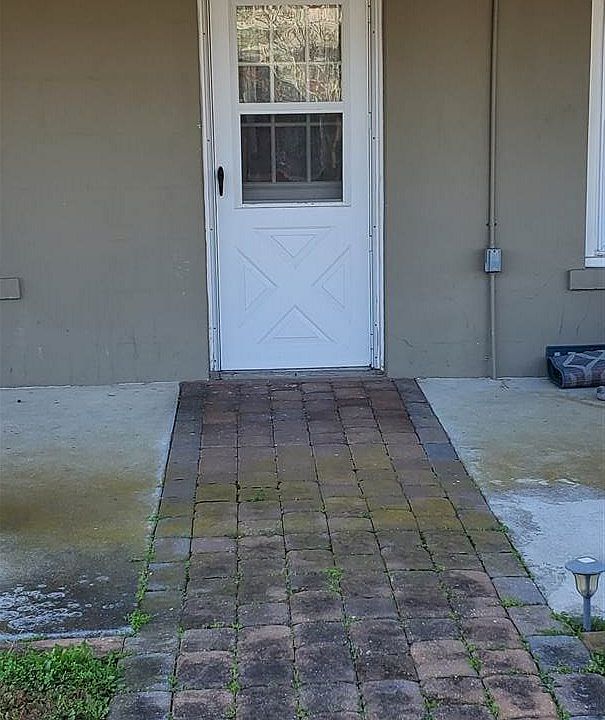 2nd image of 122 E 22nd Ave #1