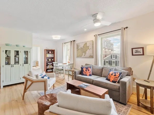 20 Main St #11, Rockport, MA 01966