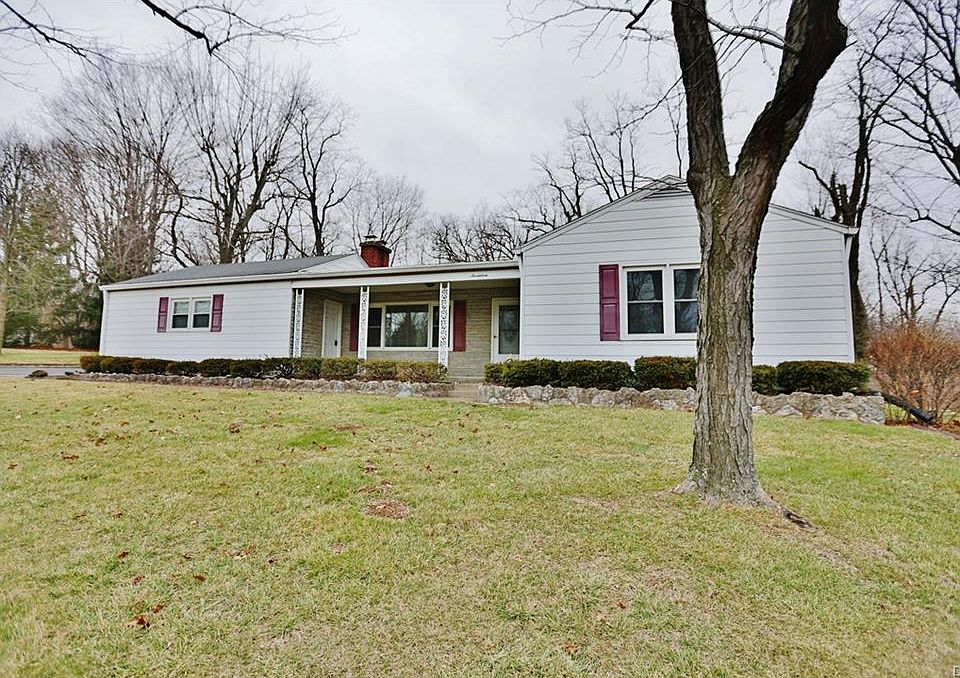 1st image of 17 Ironwood Dr