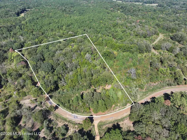 901 Clanton Rd, Coldwater, MS 38618