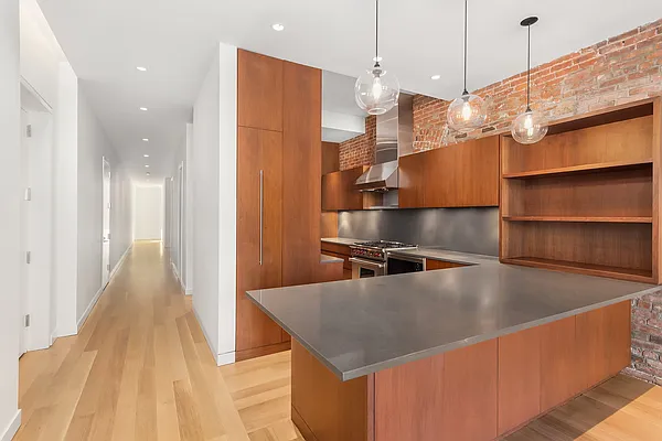 Rented by Owner | media 12