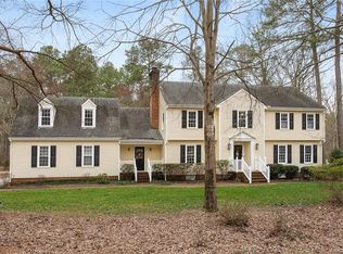 10901 Pegwell Dr, Midlothian, VA 23113