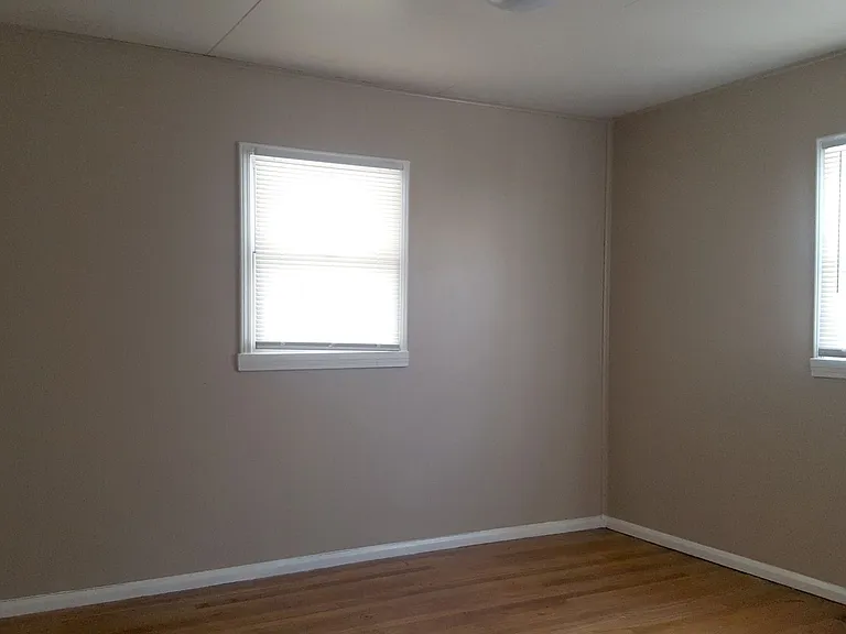 2158 Ulen Ln — Photo 10