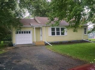 3302 Oregon St, Oshkosh, WI 54902
