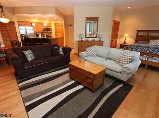 909 Diamond Hl, Wintergreen Resort, VA 22967