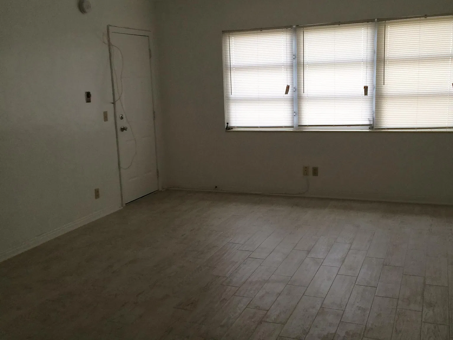 2 bed, 1000 sqft, $1,900 — Photo 2