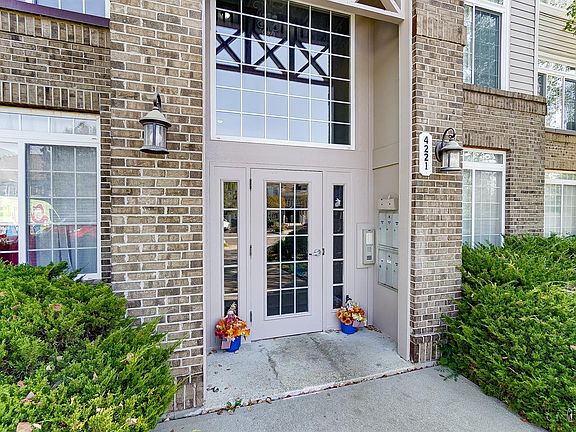 4th image of 4221 Endeavor Dr Unit 204