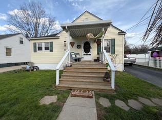 114 Lindburg Ave, Fayetteville, WV