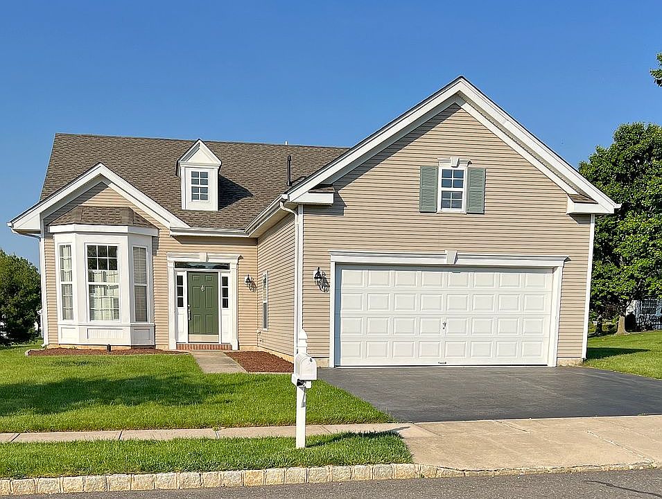 1st image of 49 Bunker Hill Dr
