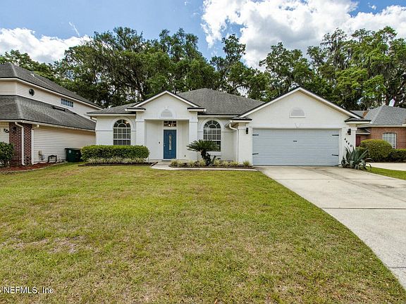 3rd image of 4440 SUMMER HAVEN Boulevard S