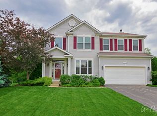 2749 Gettysburg Ct, Lindenhurst, IL 60046