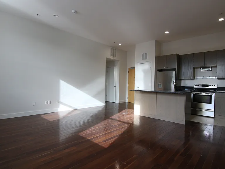 460-520 Harrison Ave — Photo 30