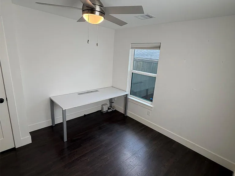 4208 Arlington St — Photo 16