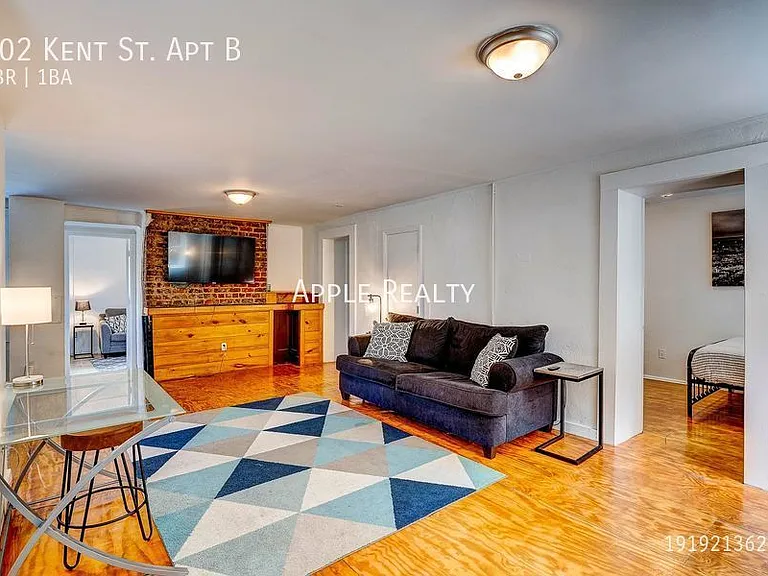 802 Kent St #B — Photo 7