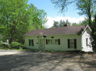 92 Pine Ave, Spruce Pine, NC 28777