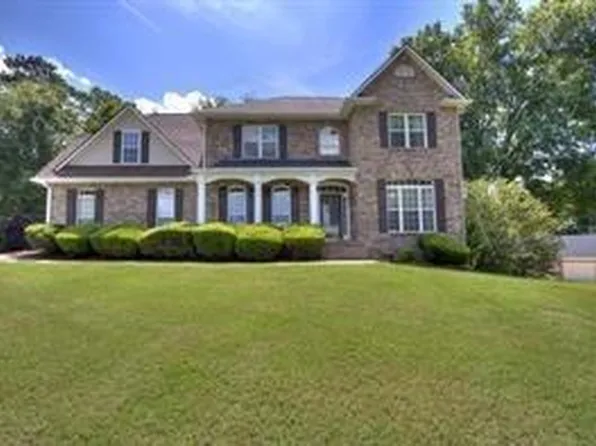 11 Berkshire Dr NW, Cartersville, GA 30120