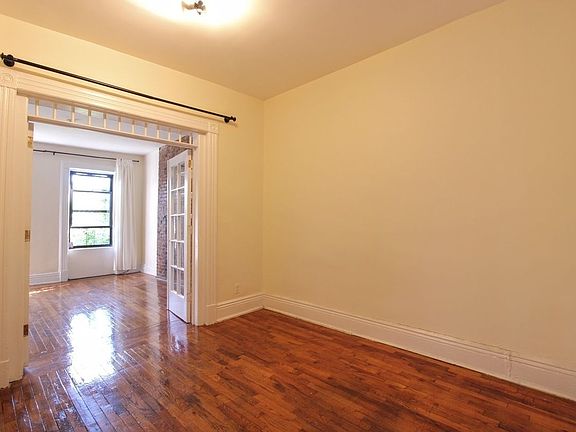 5th image of 408 2nd St #4R