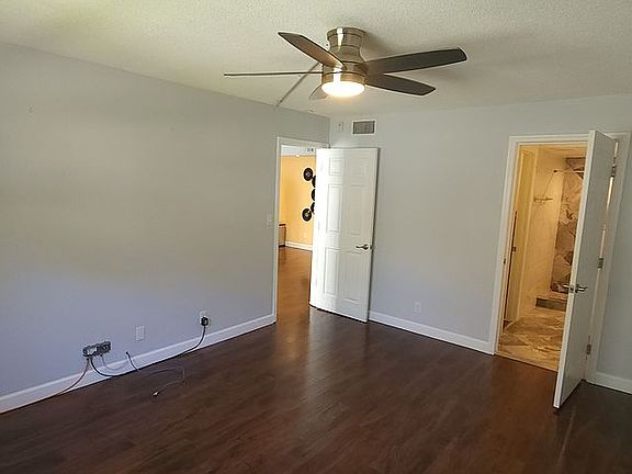 4th image of 1428 SE 4th Ave APT 254