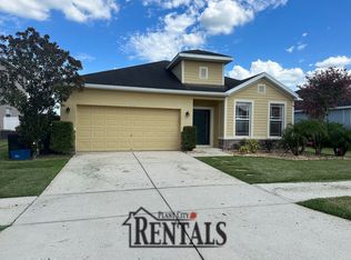 3207 Magnolia Meadows Dr, Plant City, FL 33567
