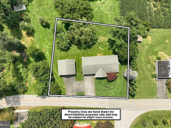 4th image of 102 Walnut Valley Ct
