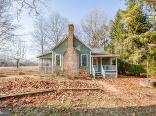 6400 Leedstown Rd, Colonial Beach, VA 22443