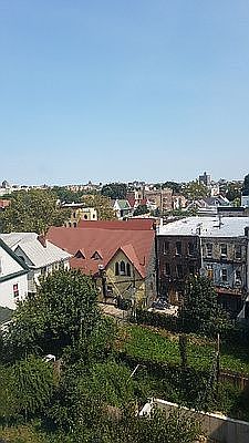 4th image of 181 Hawthorne St APT 5H
