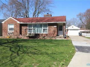 1320 Hugo Ave, Maumee, OH 43537