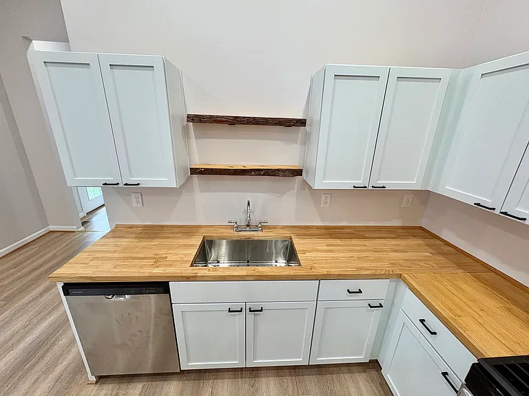 1226 Hull St — Photo 10