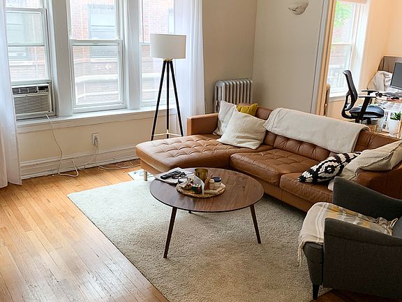 4th image of 2804-2822 N Cambridge Ave #2818-024