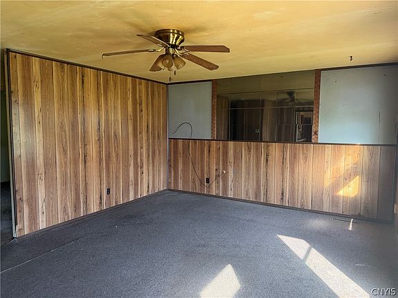 5th image of 35 Bakeman St