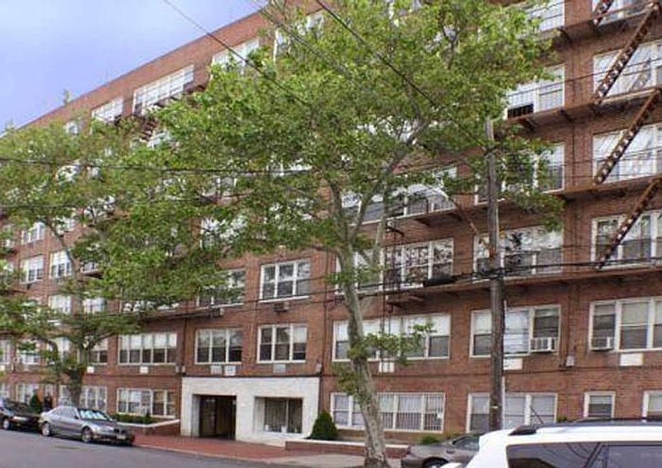 1st image of 2555 E 12th St