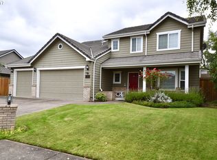 3195 Powder River Dr, Eugene, OR 97408