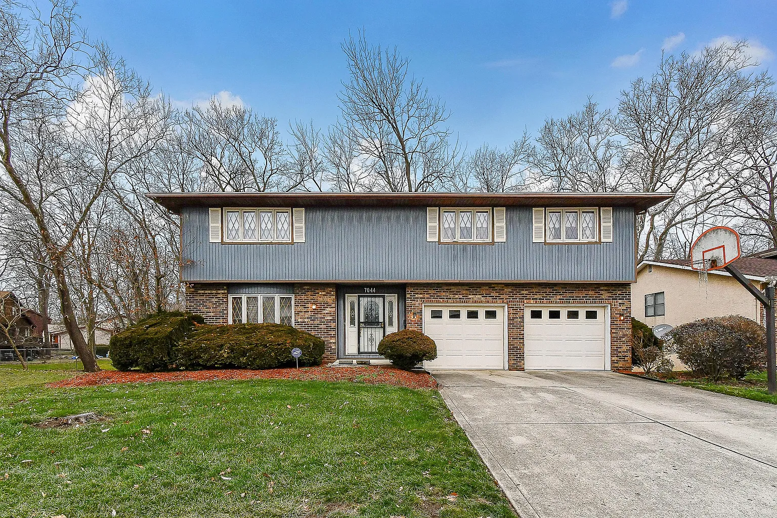 7044 White Butterfly Ln photo 1