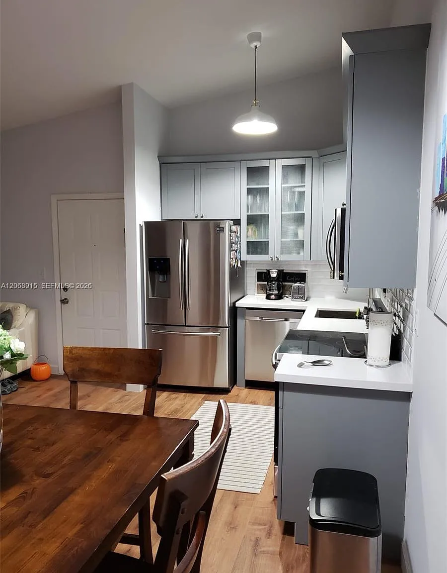 Doral Pk Co Club Villas C — Photo 4