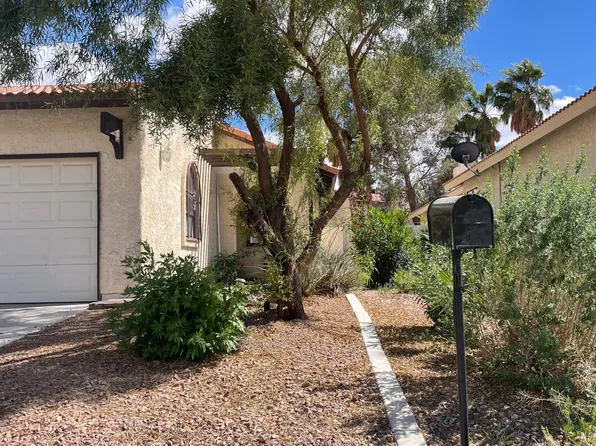 6417 Pearcrest Rd N, Las Vegas, NV 89108