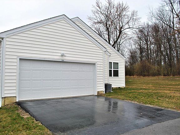 3rd image of 7355 Reynolds Crossing Dr #4