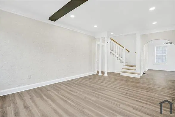 3 bed, 2627 sqft, $1,500 — Photo 4