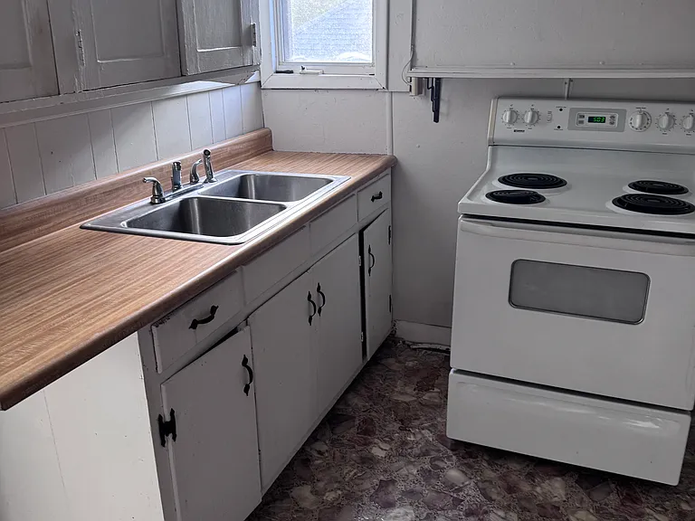 1114 Ordway Pl #D — Photo 3