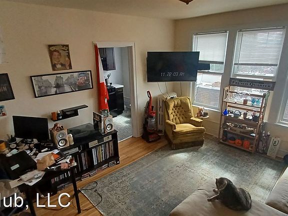5th image of 170 Summit Ave #6