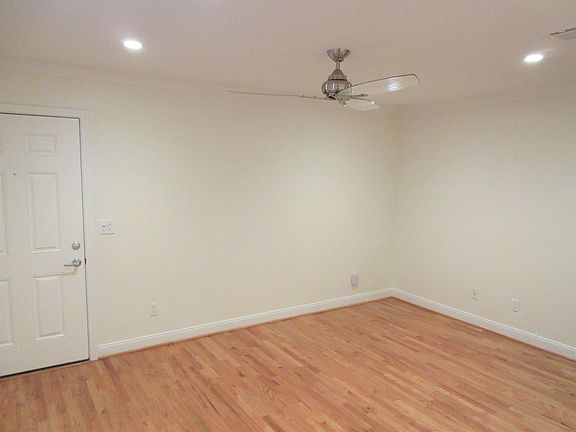 5th image of 102 W 12th St APT 12