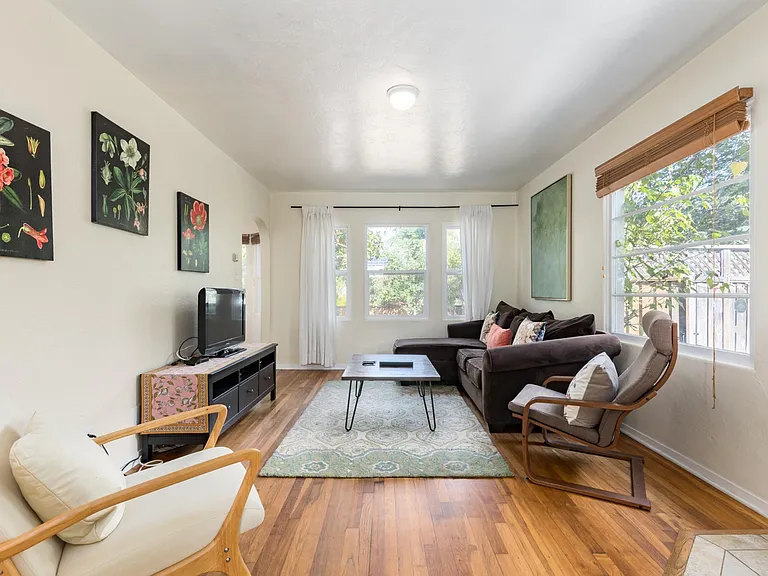 334 San Juan Ave — Photo 7